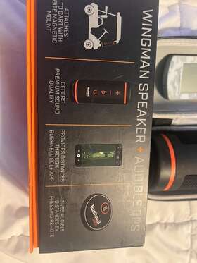361910 Bushnell Wingman Golf Gps And Bluetooth Speaker With Phantom 2 Case