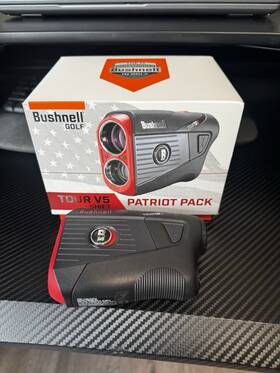 Tourv5 Bushnell Range Finder