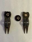 (1) Crosshairs Divot Tool & Taylormade 1" Coin Style Golf Marker - Beauty!. Fixed Price $14.00.