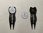 (1) Old Head Golf Club Crosshairs Divot Tool & 1" Coin Style Marker. Fixed Price $19.96.